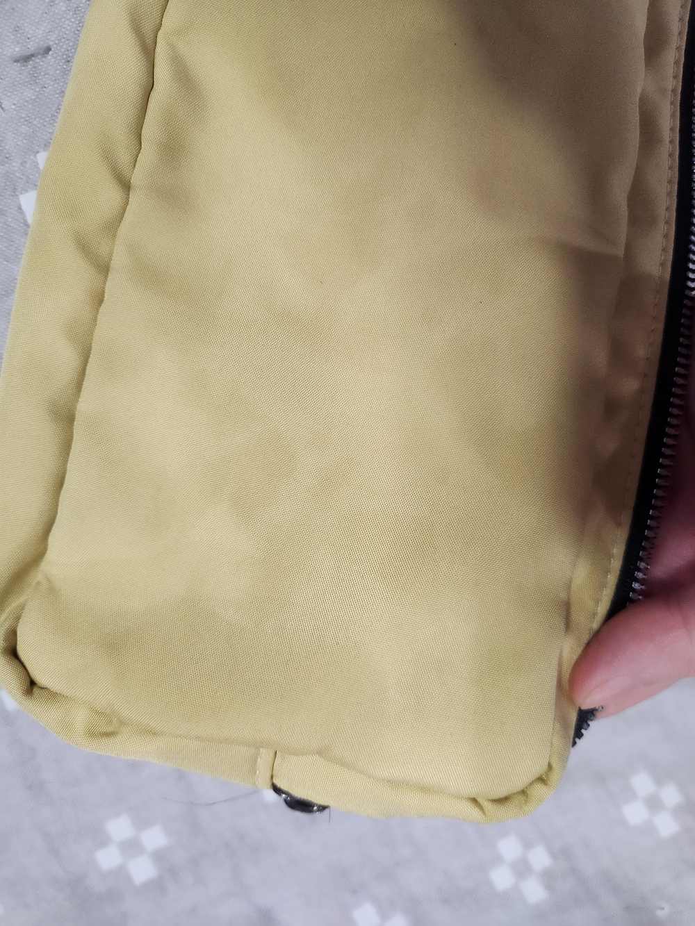 Mama cosmetic pouch features white fuzzy chenille varsity-style letter - Picture 7 of 9